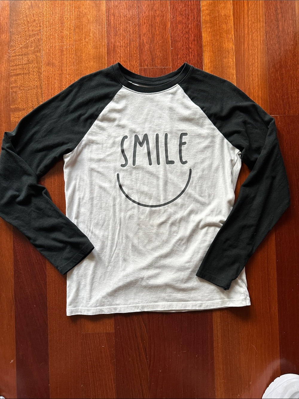 Cat & Jack Black & White Raglan Tee with SMILE Graphic Sz L 12/14